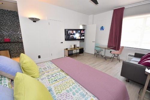 NoBeVIP at the OLSEN on the BEACH! image 27